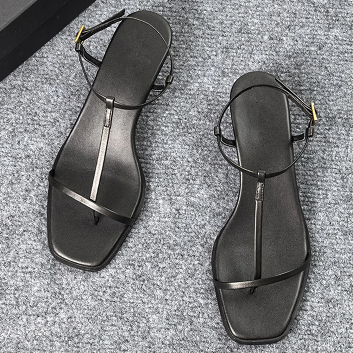 

Dave&Di French Elegant Leather Roman Sandals Shoes Women Minimalist Summer Commuter Casual High-heeled Sandals Women