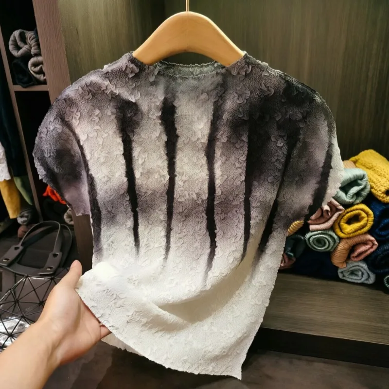 Miyake Pleated T-Shirt 2026 Summer New Dreamy Gradient Print No-Iron Lightweight Breathable Women's Stretch Top Elegant Clothing