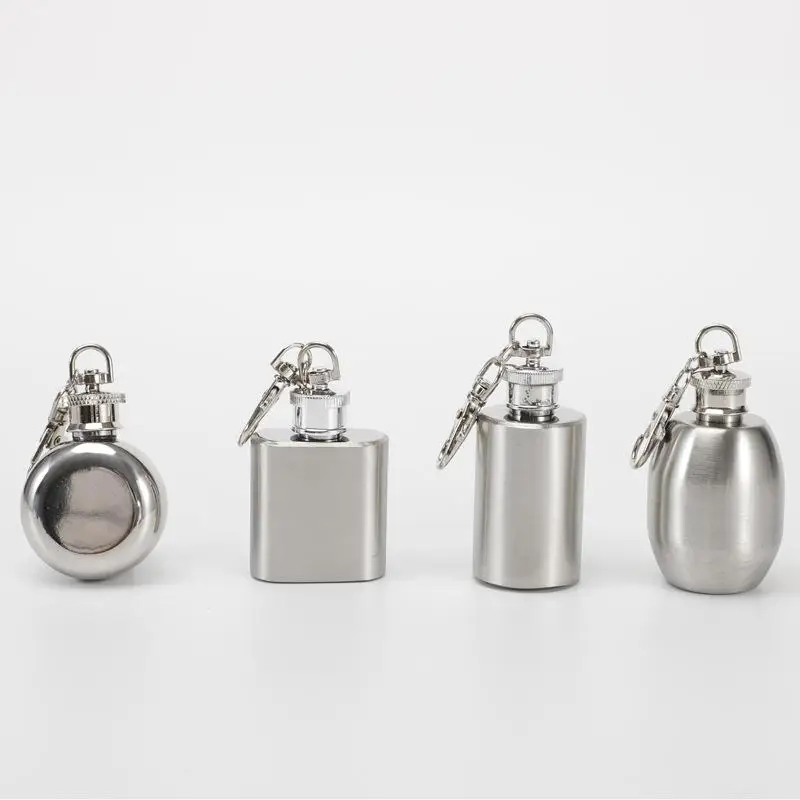 Mini 1oz Edelstahl-Hüftflasche mit Schlüsselanhänger, Leicht und Langlebig – Detail 4