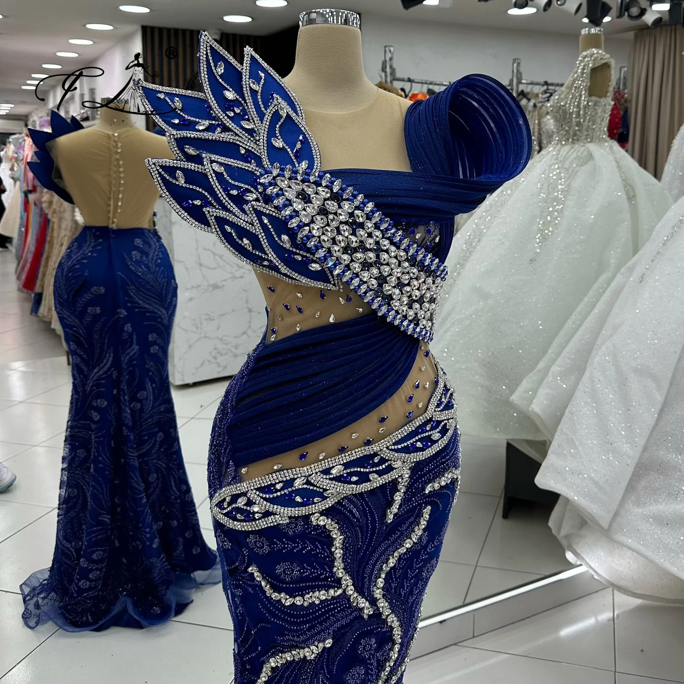 Vestidos de celebridades com glitter para mulheres, brilhante, embelezado, strass, gola redonda, miçangas, sem mangas, maxi vestido de noite de baile