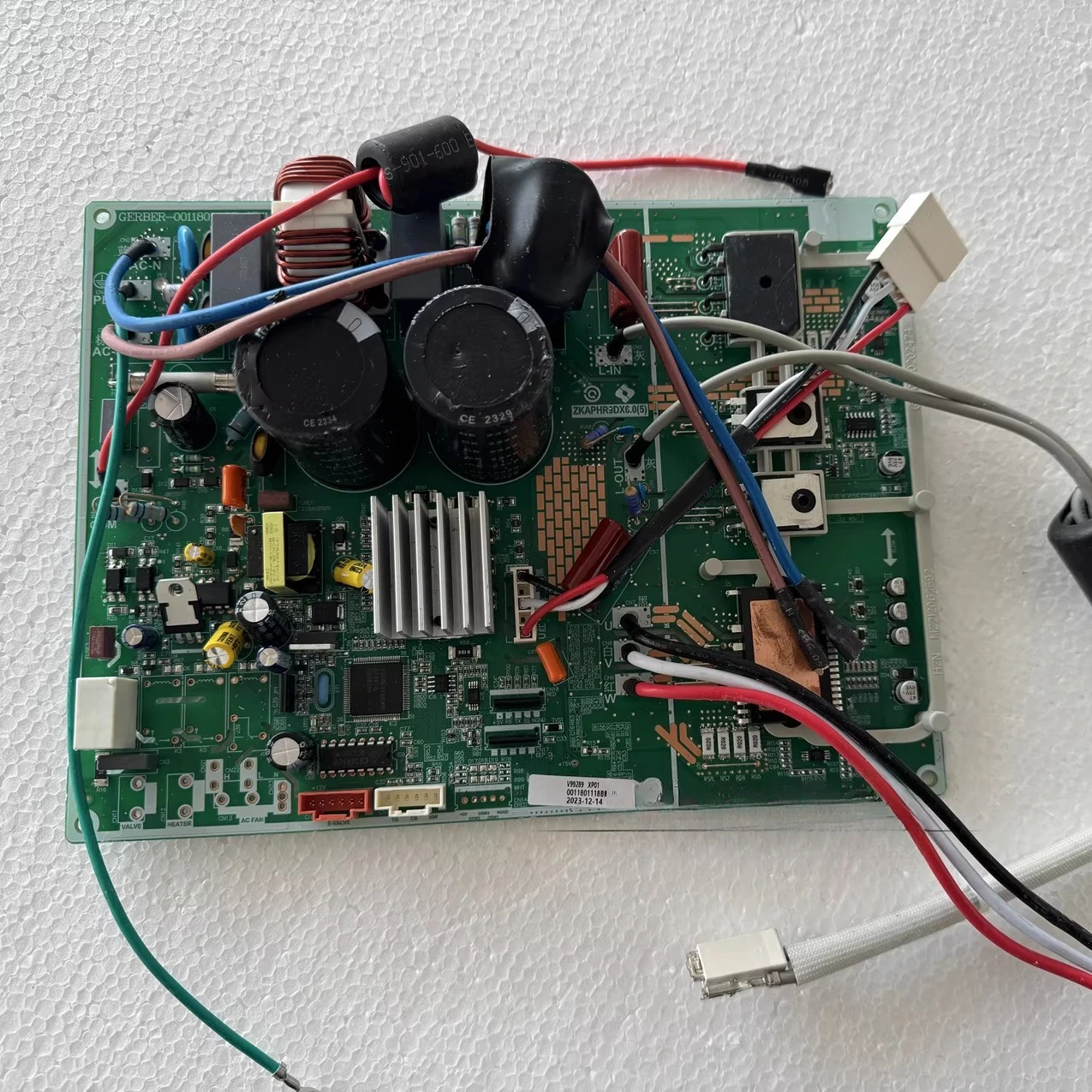 

Suitable for Haier inverter air conditioner external computer board inverter board 0011801118BF drive board