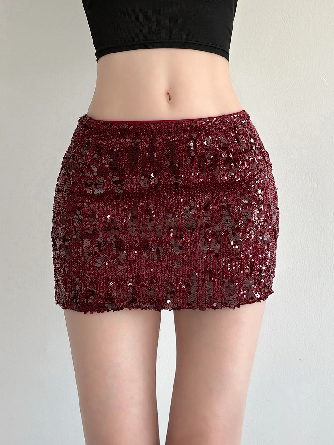 

WEEKEEP Spicy Girl Sexy Color Sequin Patchwork Short Skirt Low Waist Wrap Body Slimming Half-length Skirt Street Style
