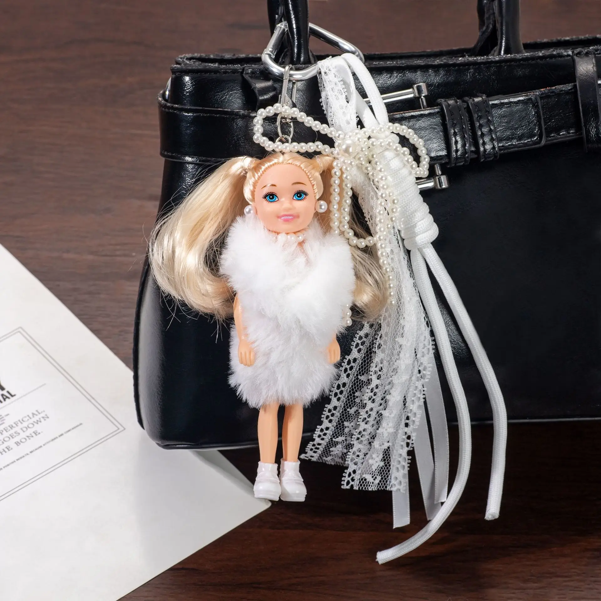 

Стильный белый кулон-шарф для куклы, из белой кожи, милый, изысканный, нежный, брелок, кружевной, премиум-класса, подвеска для сумки, модные аксессуары для сумок