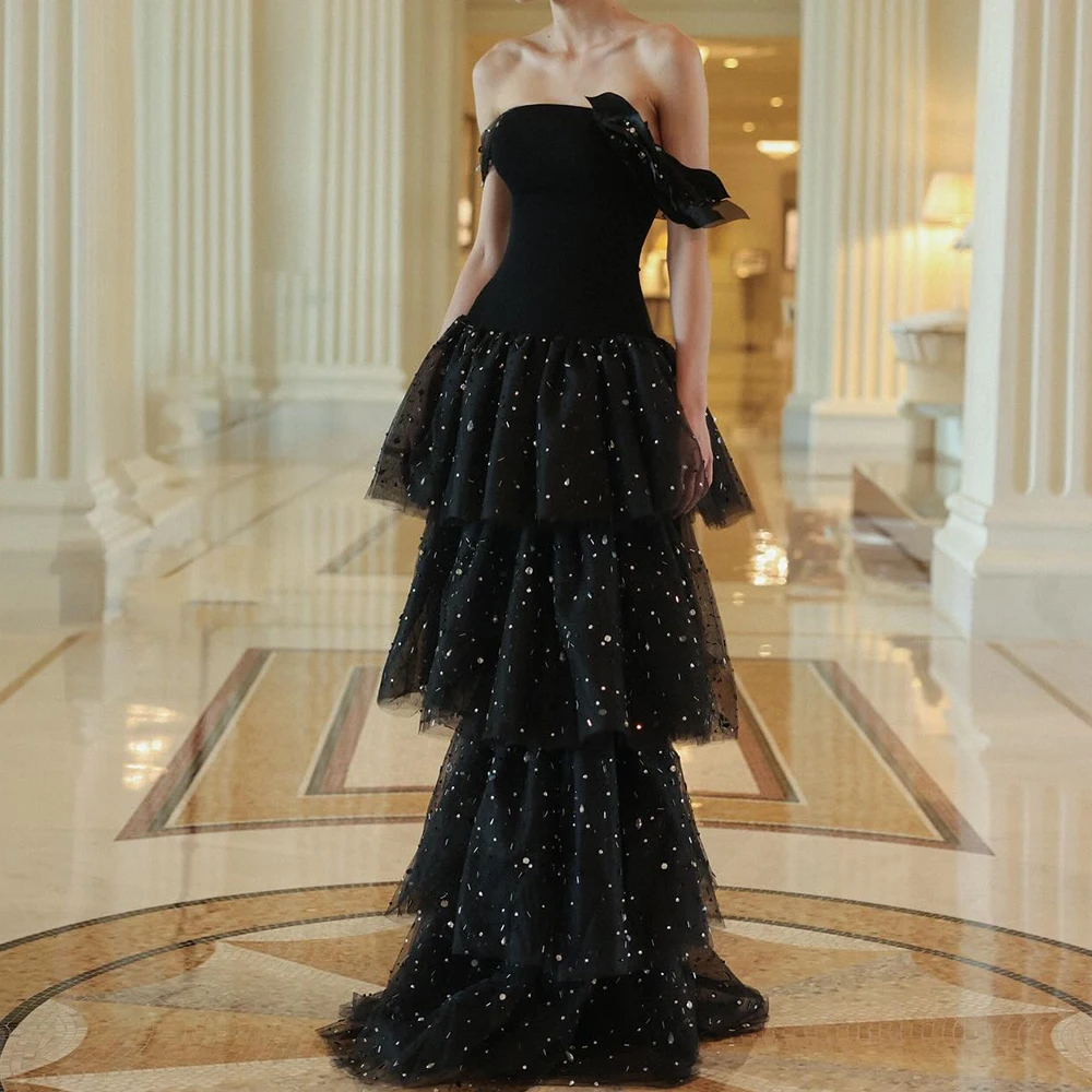 

Customized A-Line Floor Length Strapless Off the Shoulder Tulle Sleeveless Crystal Pleats Evening Dress Celebrity Gowns Fashion