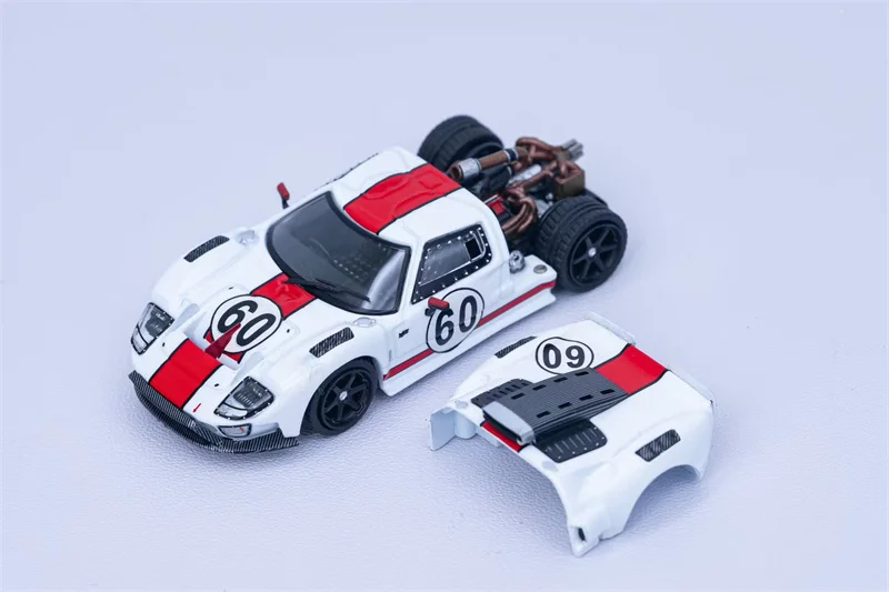 

(Pre-Order) 1:64 GT40 Limited299 Diecast Collector's Vehicle Model Car