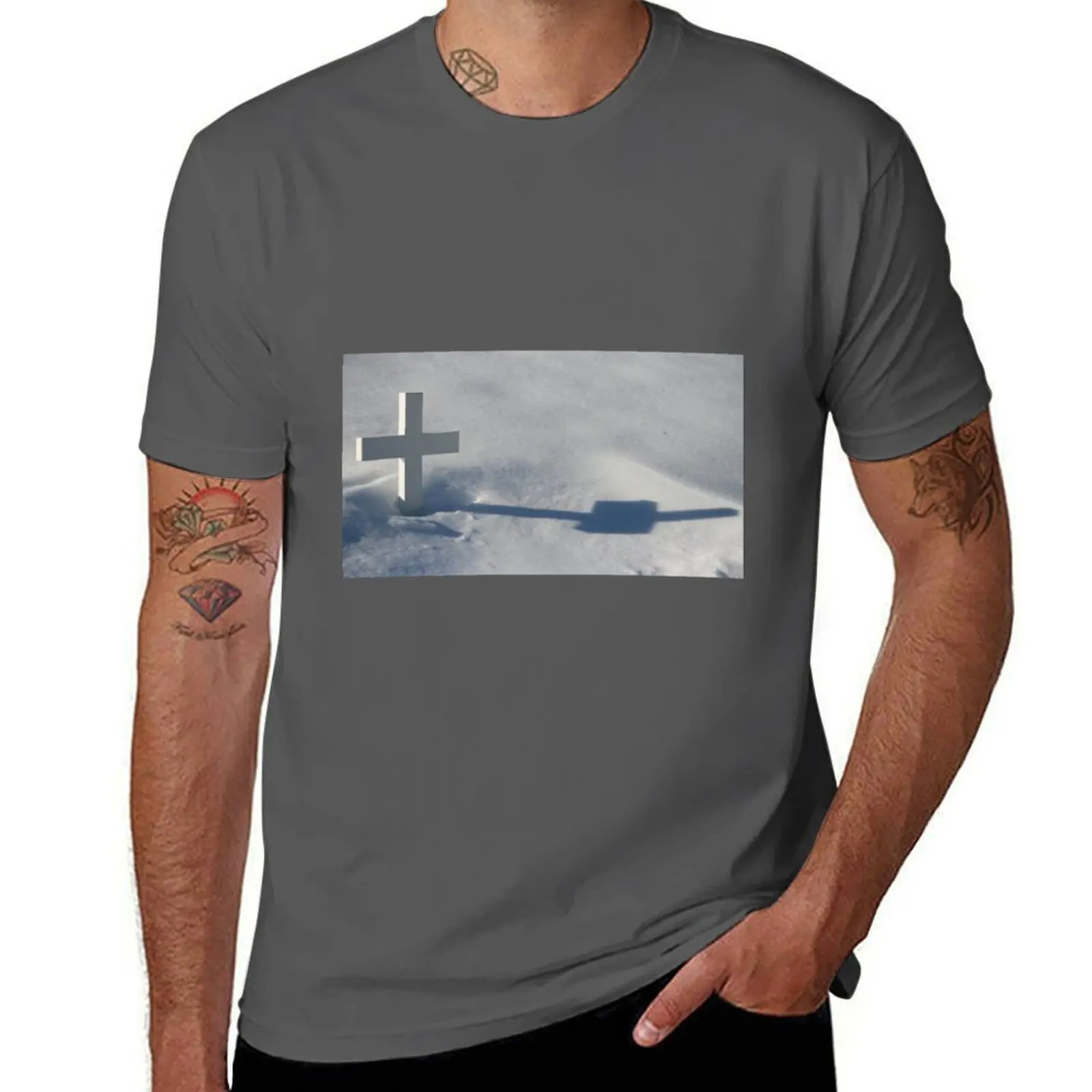 

The Grave of Bobby Kennedy T-Shirt Casual Streetwear Short Sleeve Tee