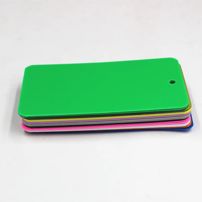 50 Stück leere, matte, mehrfarbige PVC-Tags, Kunststoff, wasserdicht, zum Aufhängen von Karten, Kleidungsstücken, Schmuck, transparent, mit Loch, Etiketten, Display-Verpackung – Detail 5