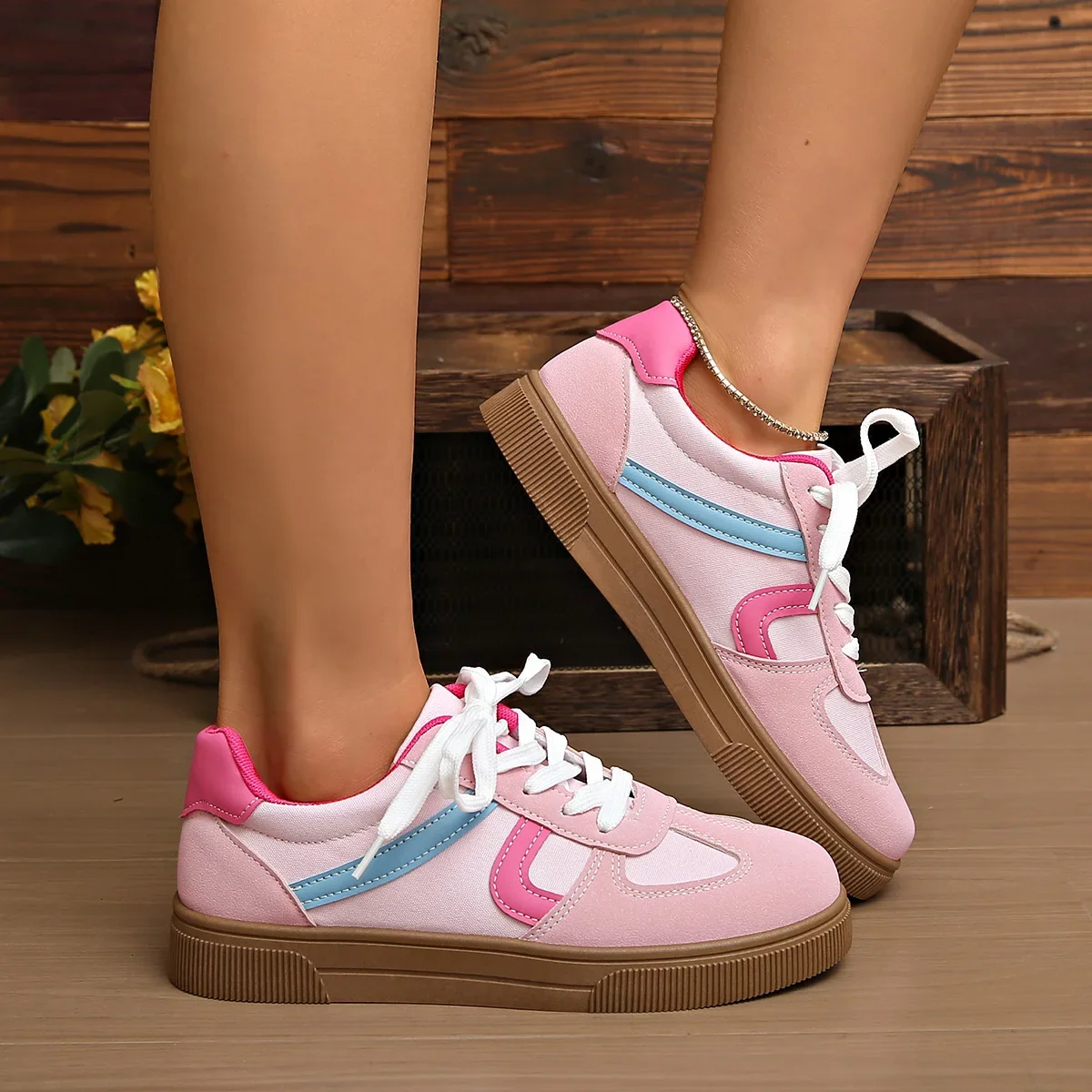 

Women's Flat Bottom Sports Shoes Hot Sale Mixed Colors Spring Autumn New Style Sneakers Casual Leisure Student Flats Rubber Sole