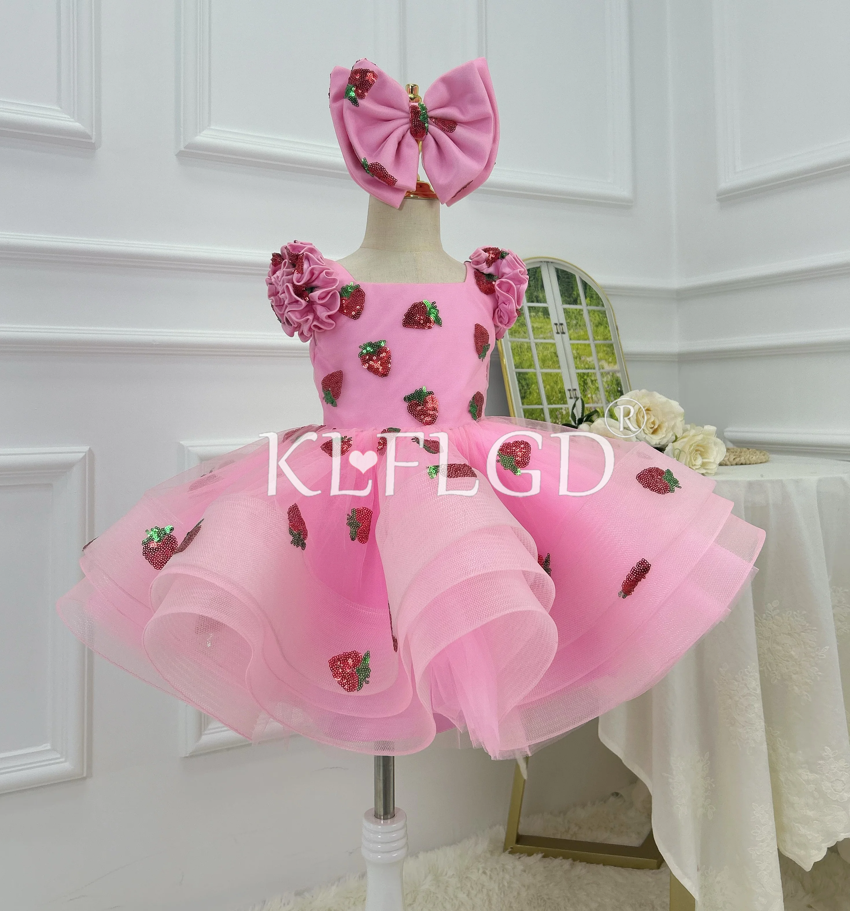 KLFLGD Toddler Baby Girl One Year Old Dress Strawberry Print Puff Sleeves Fluffy Skirt Baby Girl Christmas Evening Dress