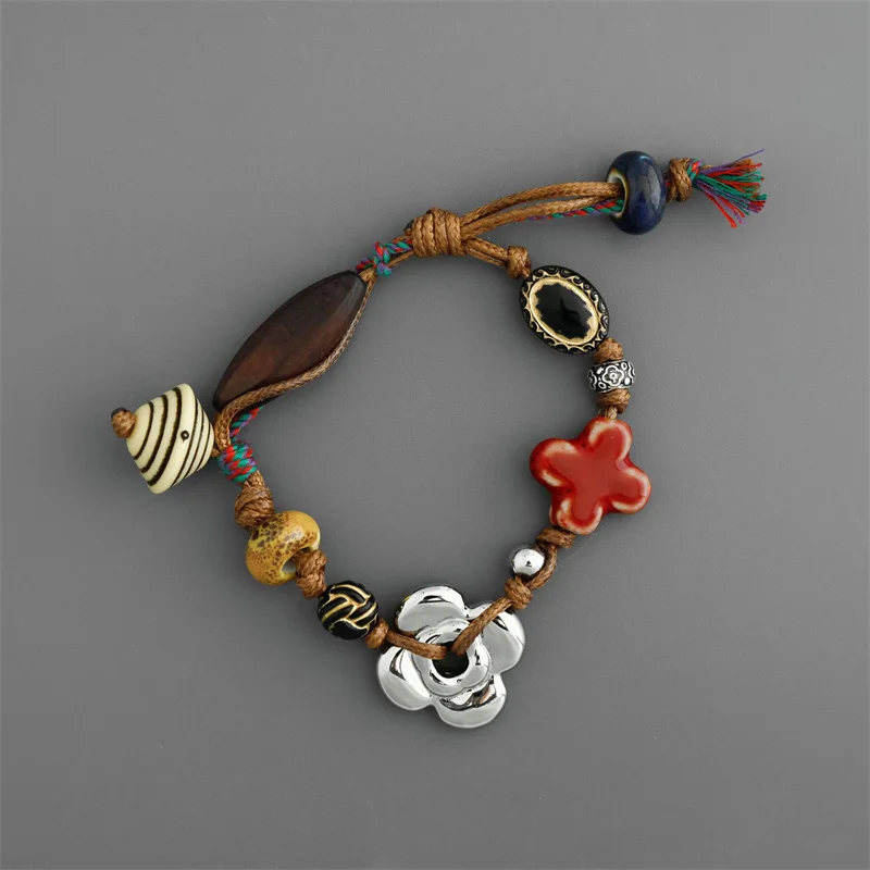 Vintage Flower Woven Bracelet for Women Summer Minimalist Vacation style Ceramic Flower Beads Exquisite All-match Jewelry