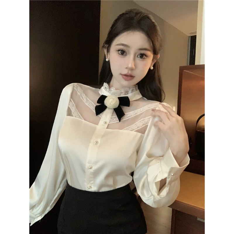 Light Luxury Socialite Style Lace Fungus Edge Chest Flower Long Sleeved Shirt for Women New Season Chic Loose Top