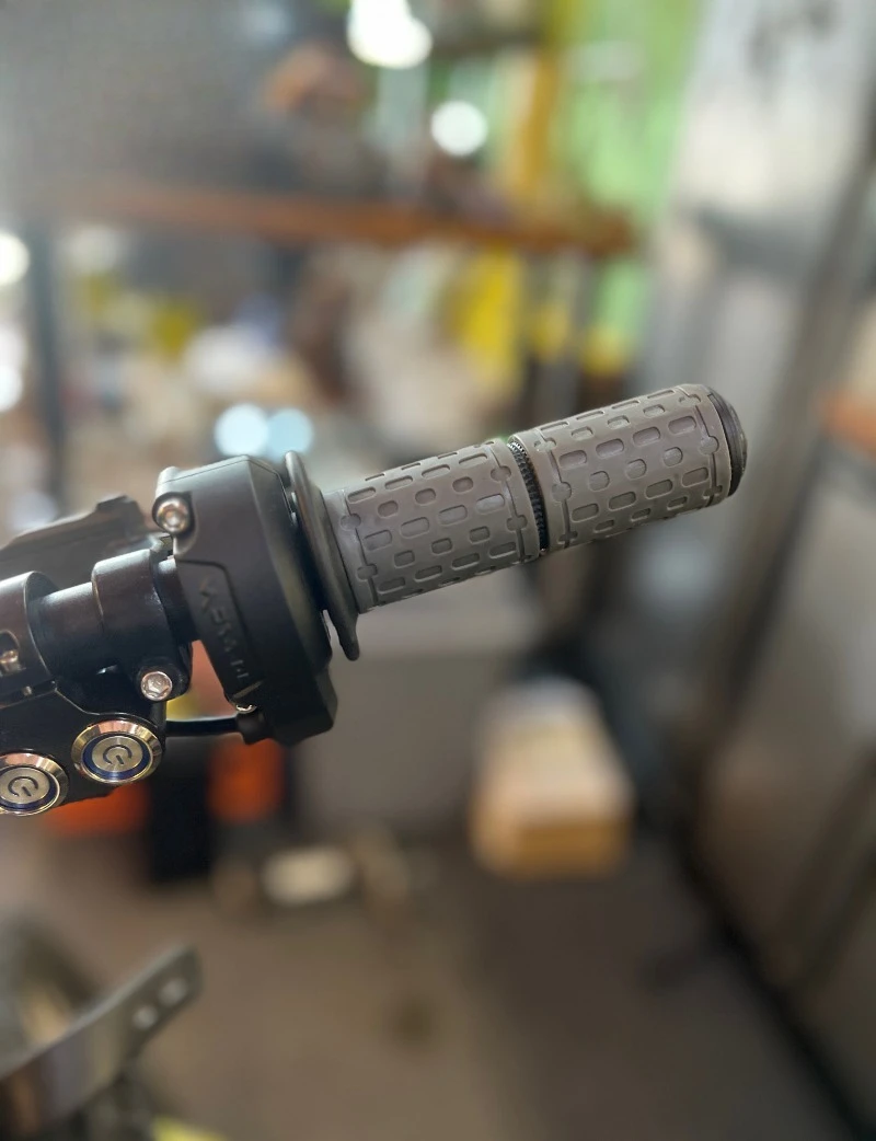 Suitable for Japan ZETA sponge handle cover light bee off-road motorcycle ADV handle glue modular
