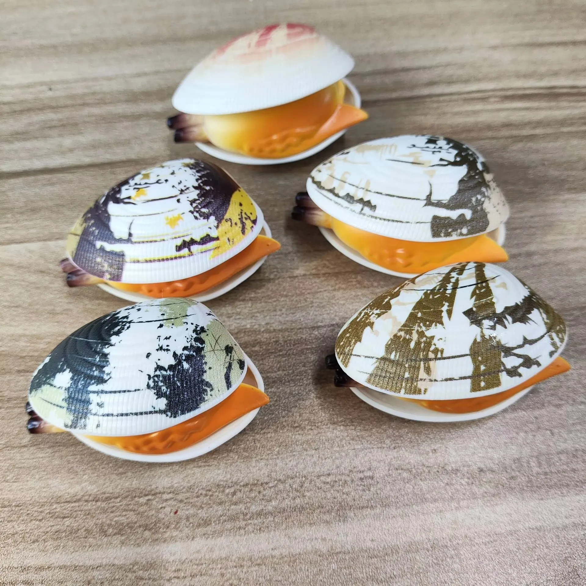 Squishy Fidgets Toys Water Spraying Clam Toy Flower Armor Prank Shell Decompression Summer Fun Spray  Beach Party Water Gifts view 5