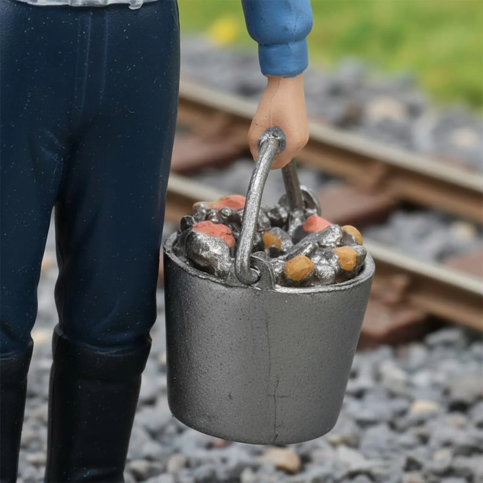 

1:87 Train Crew Figures Miniature Scene Model Train Workers HO Scale Railway People Multiple Poses HO Scale Railroad Workers