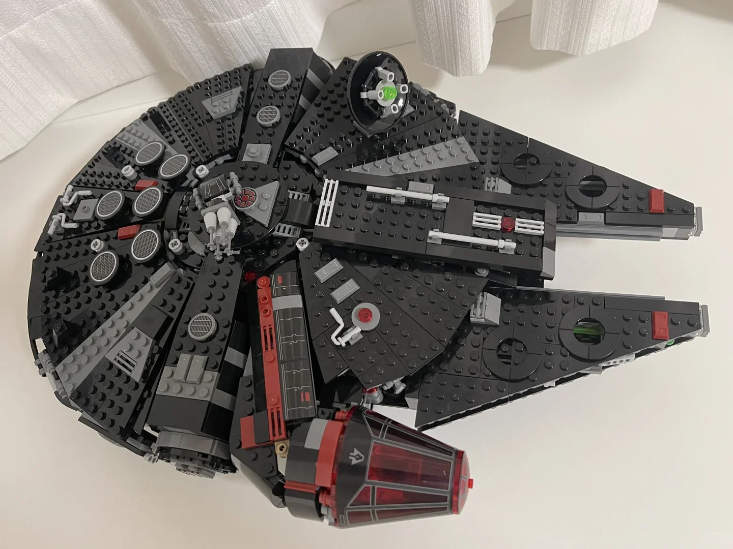 nouveaute-2026-en-stock-1579-pieces-dark-falcon-millennium-collection-blocs-de-construction-de-vaisseaux-spatiaux-75389-ensemble-de-modeles-diy-jouet-cadeau-pour-enfants