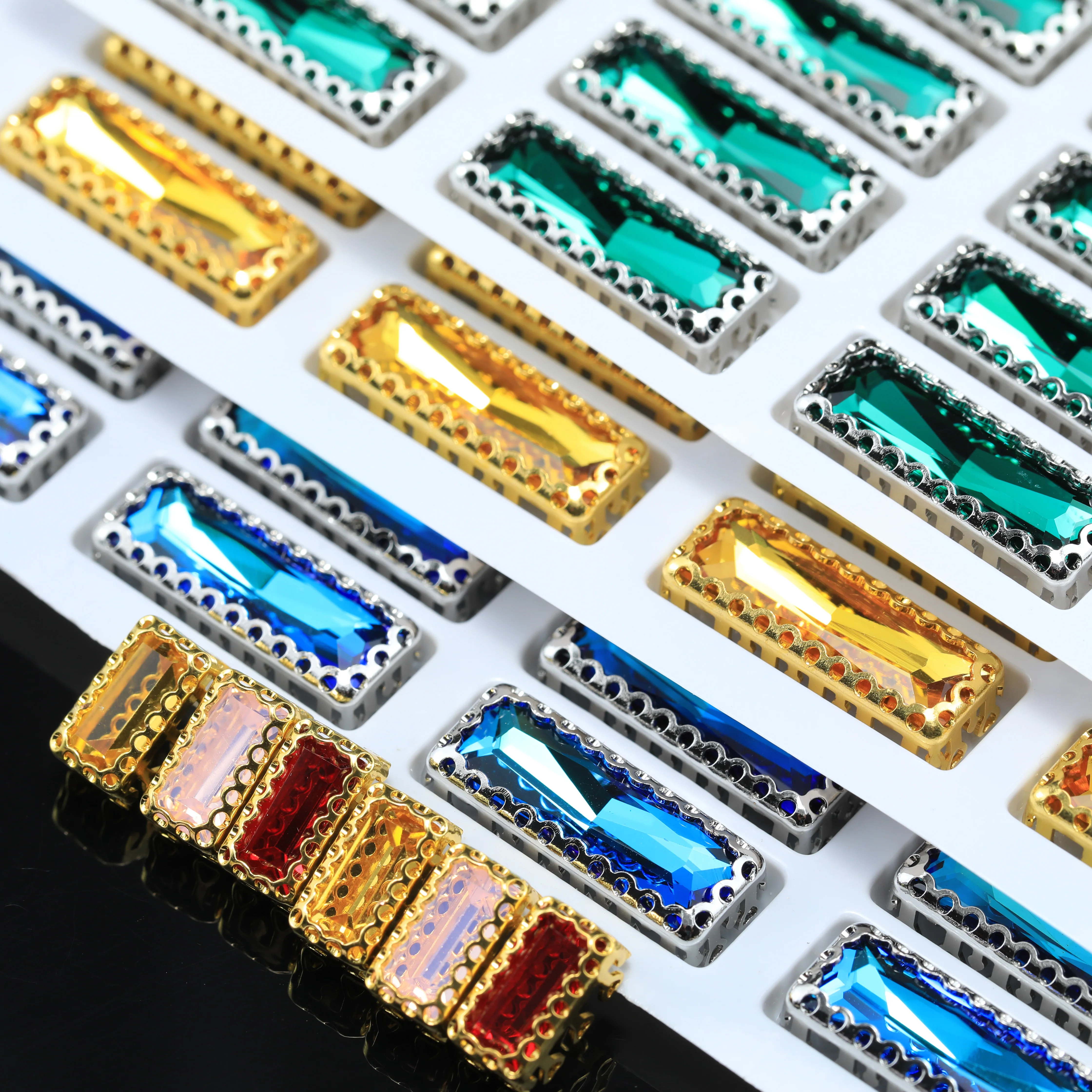 Glitzernde Strasssteine, Baguette-Glaskristalle, bunte Krallenfassung zum Aufnähen für Nageldesign, DIY-Handarbeiten, Bekleidungszubehör – Detail 2