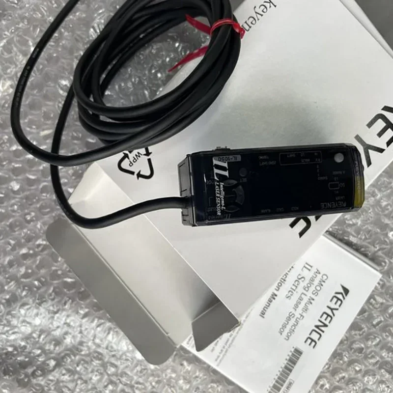 Amplifier Sensor pergeseran Laser IL-1050 Keyence
