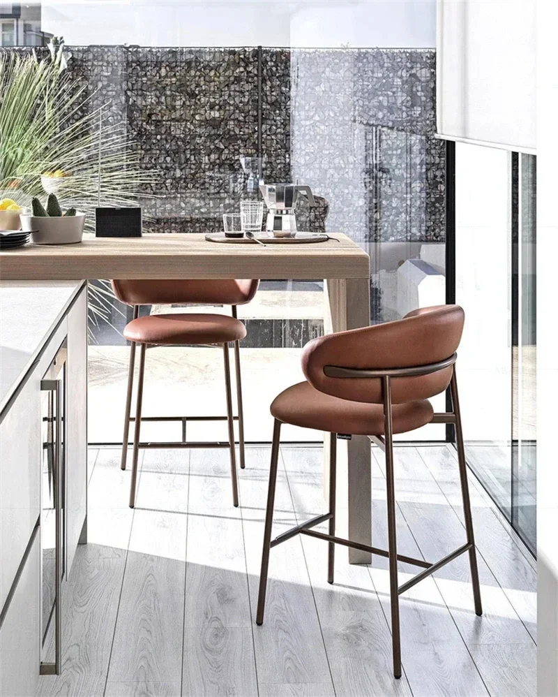 Nordic Light Luxury Solid Wood Bar Chairs Modern Home Kitchen High Bar Stools Designer Fabric Backrest Stools for Bar Furniture