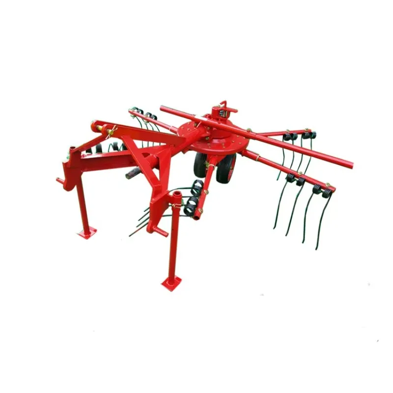 

Малогабаритный четырехколесный трактор-гребилка для сена: цена