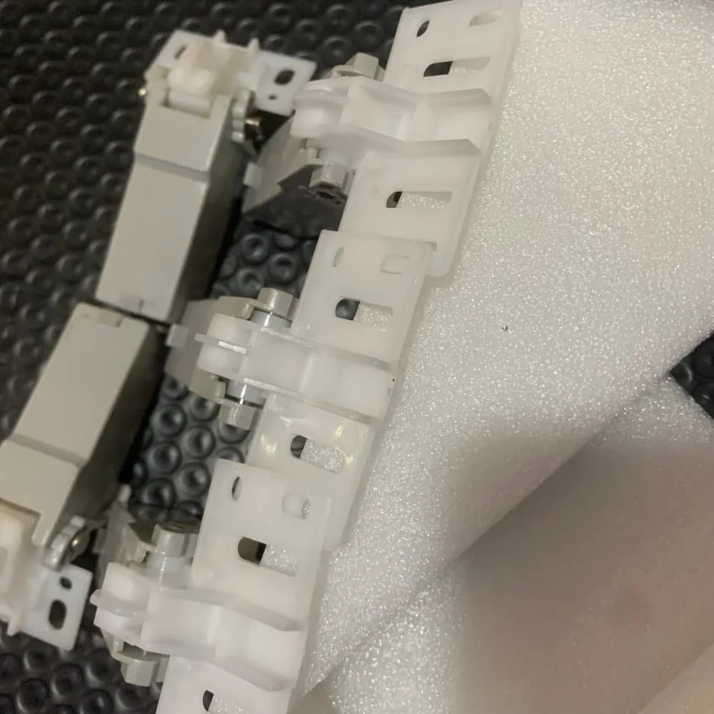 

FL3-6313-000 FL4-2050 Шарнир ADF правый левый для Canon IR 1430 1435 C1225 C1325 C1335 ADV C250 C350 C351 MF810 MF820 MF830