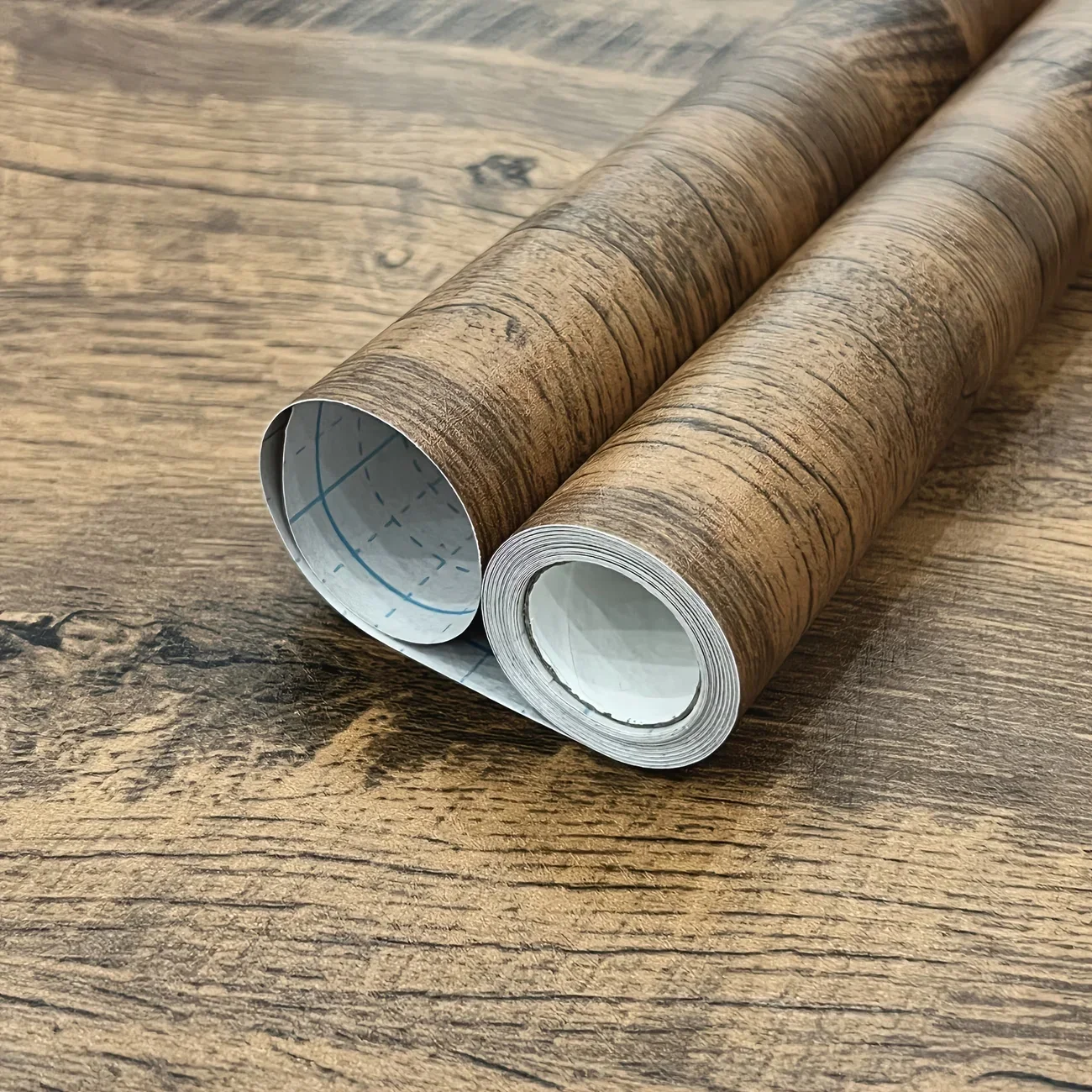 Easy-To-Tear Ebony Wood Grain Vinyl Sticker Oil-Proof Kitchen Stove Protective Film DIY Wallpaper Roll For Cabinet And Tabletop.
