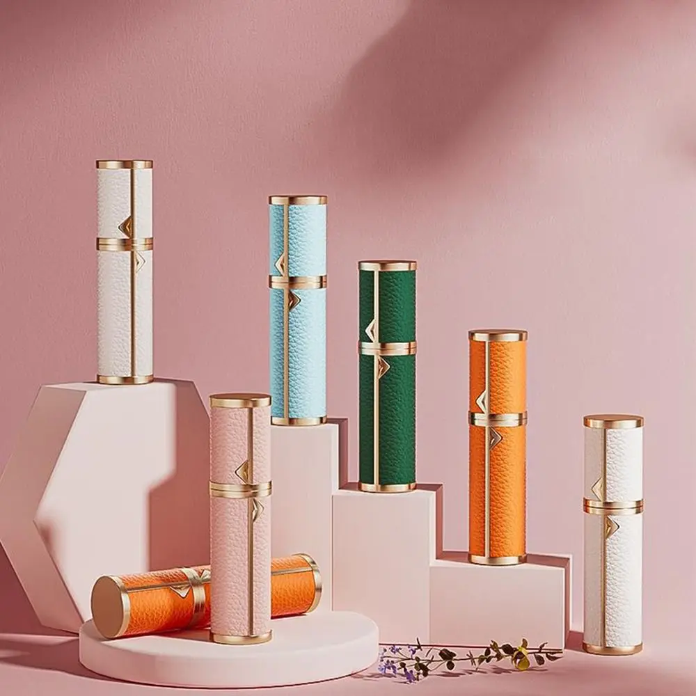 Draagbare PU lederen parfumfles 5 ml lege spuitfles Lychee-patroon hervulbare parfum verstuiverfles vrouw