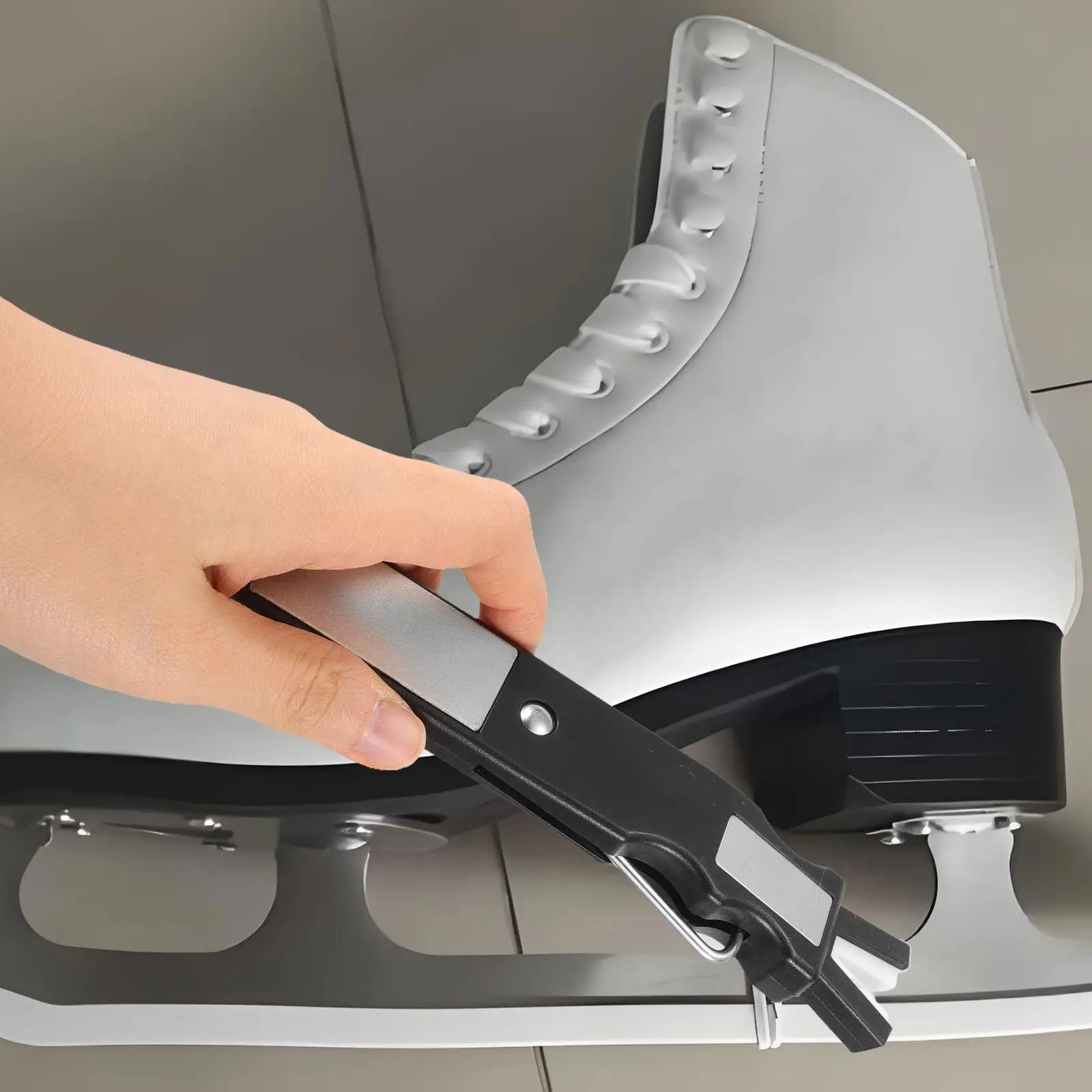 

Профессиональная керамическая точилка для лезвий хоккейных коньков, портативный удобный инструмент для заточки лезвий ледовых коньков