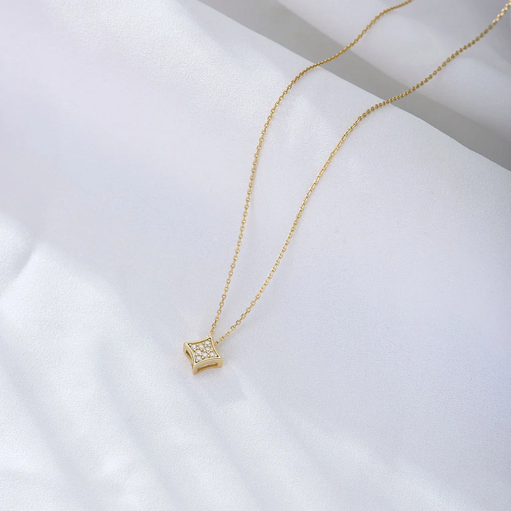 

European Versatile 925 Silver Necklace, Square Zircon-Embedded, Light Luxury Niche Stylish Collarbone Chain for Women