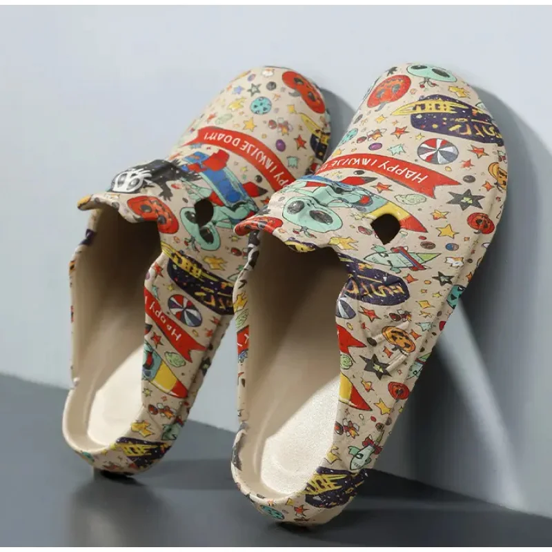 รองเท้าแตะผู้ชายไซส์ใหญ่ แฟชั่นลำลอง พื้นหนา น้ำหนักเบา เหมาะสำหรับเดินป่า ลุยน้ำ ป้องกันนิ้วเท้า รองเท้าแตะผู้ชาย