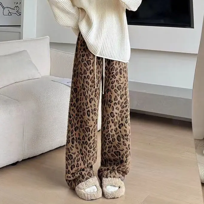 2025 Autumn and Winter Plus Plush Thickened Women's Leopard Print Plush Wide Leg Pants Women's High Waisted Straight Leg Pants
