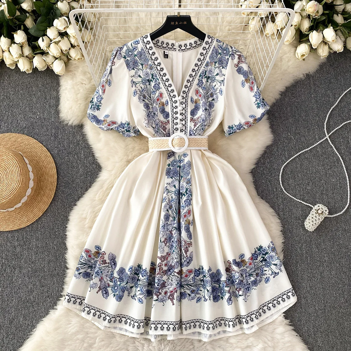 

Party Dresses 2023 Elegant Vintage Floral Print Holiday Dress Women V Neck Short Puff Sleeve Summer Clothes Mini Dress With Belt