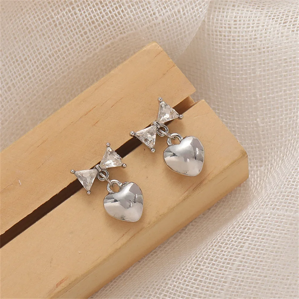 Summer Fresh Girl Cute Bow Knot Earrings Silver Color Sweet Cool Small Heart Shaoed Clip on Earings Without Hole Ear Clips