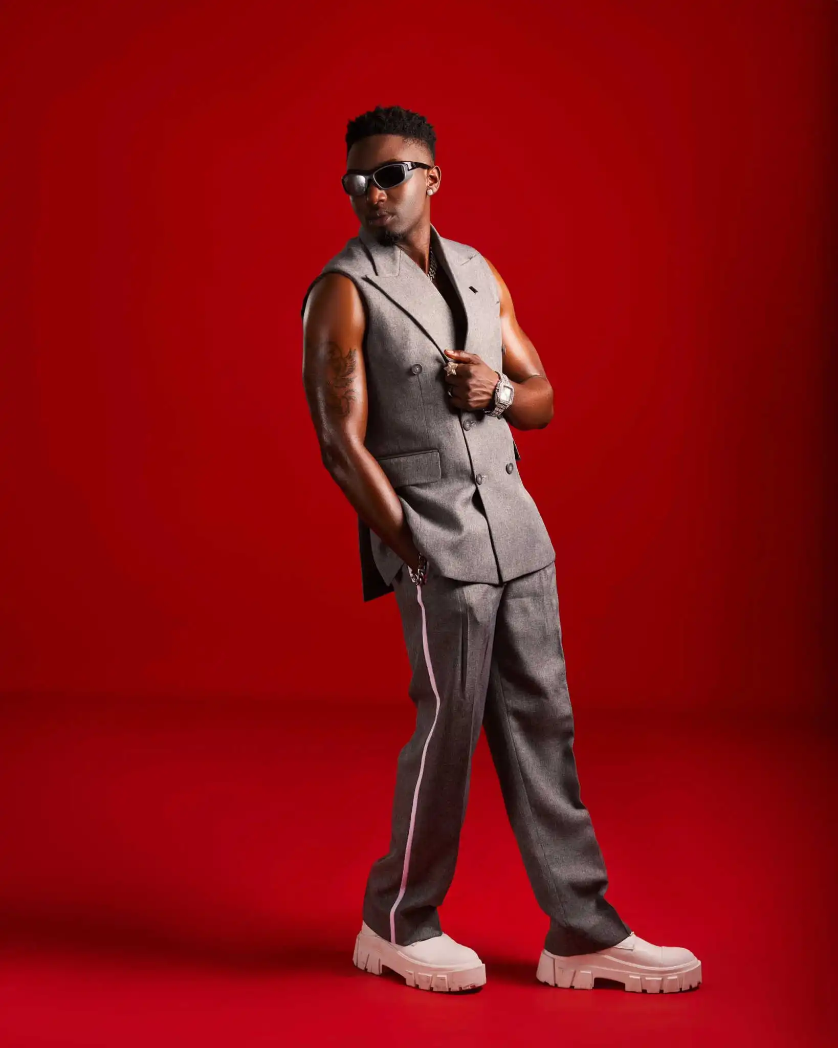 New Arrival Men Suits 2 Pieces Double Breasted Sleeveless Regular Length Male Clothing Business Prom Casual Custom Costumes