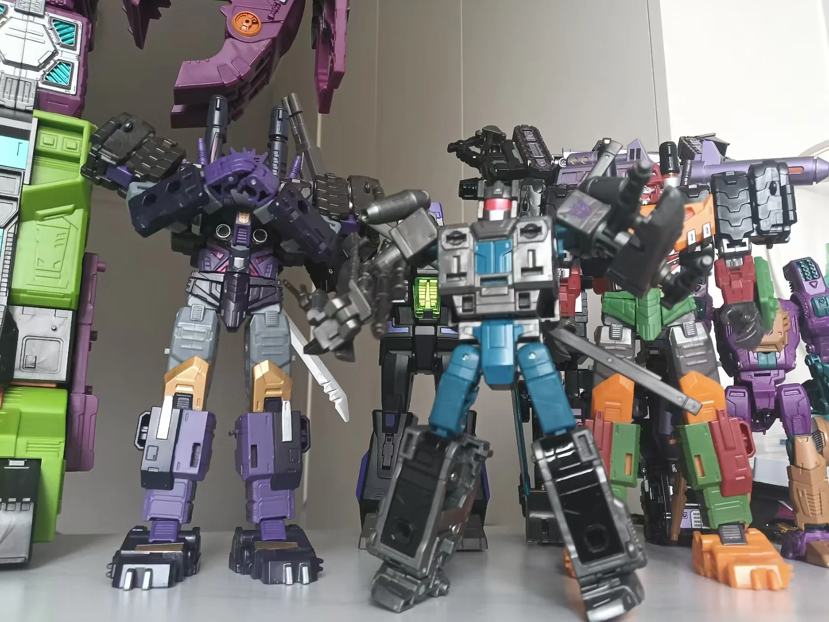 

New in stock Transformers Tianzun Generation Enhanced Cyclone Chariot Toy Figure Model Collection Birthday Gift