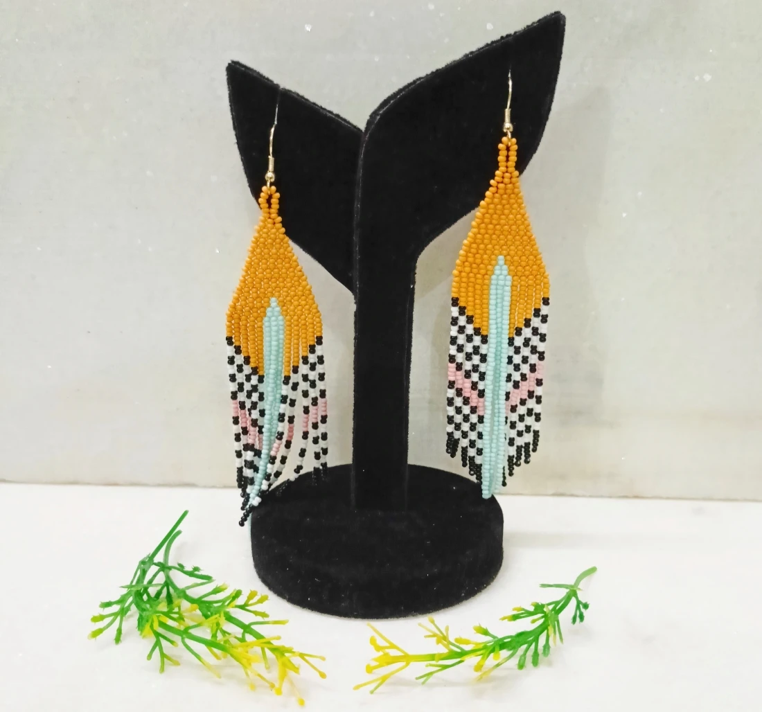 Bohemia Rice bead earrings Alloy Versatile Gradient color Geometry Arrow Water drop Simple  Hand-woven Tassel Beaded earrings