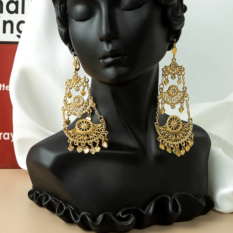 

Fatima Luxury Arab moon fashion zinc alloy earrings women's wedding accessories elegant and generous, Moroccan women's accesso