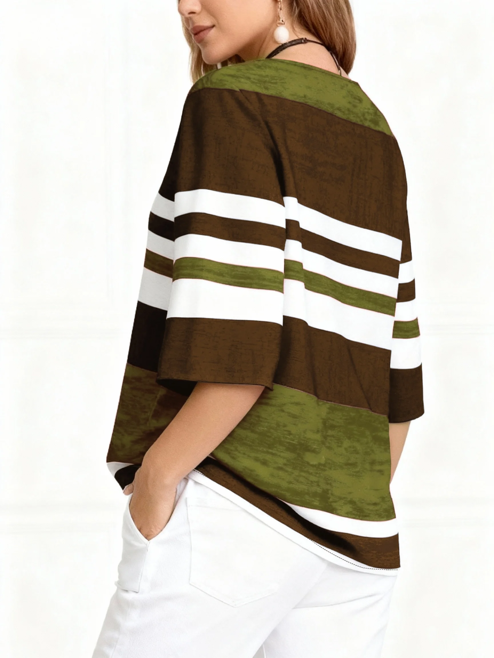Gestreiftes Damen-Oberteil mit Knöpfen in Übergröße für einen trendigen Casual-Stil – Detail 11