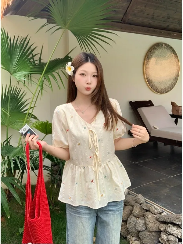 

plus Size Gentle Cartoon Embroidery Short Sleeve Shirt Women Summer Slimming Girl Style Elegant Youthful Small Top