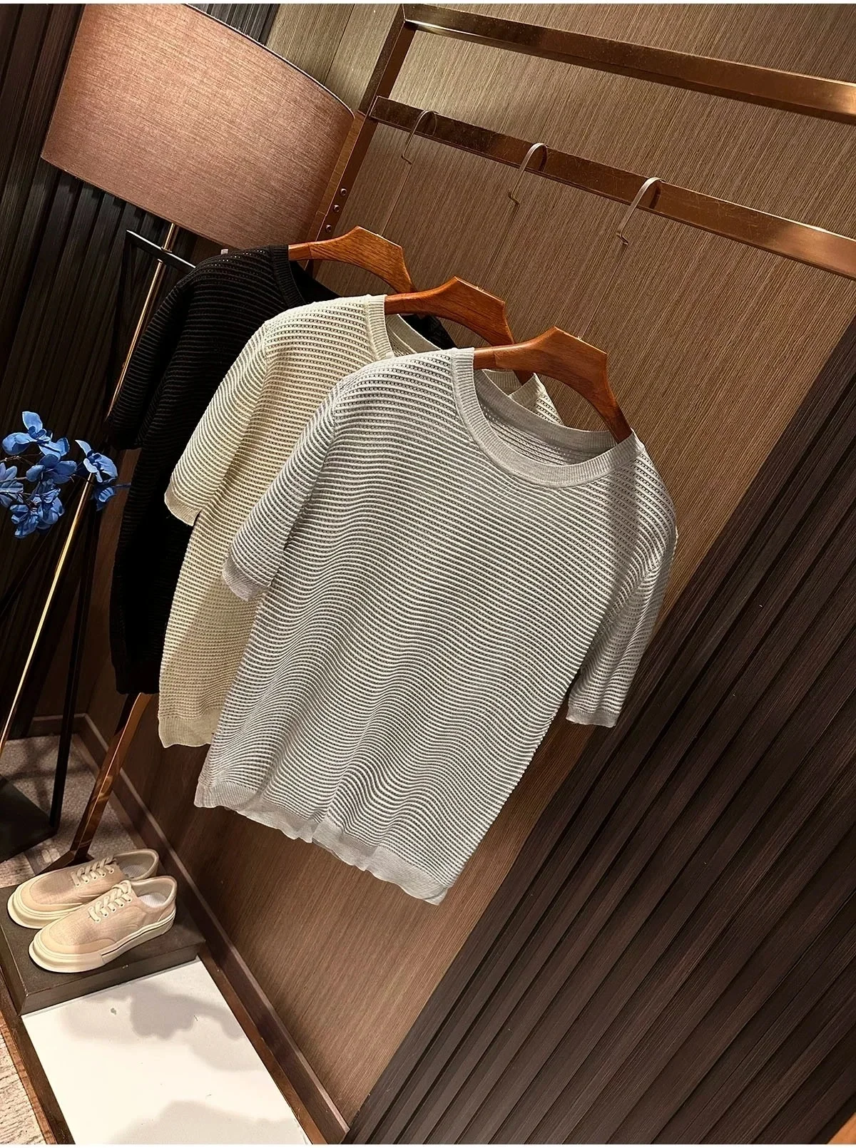 Men's Premium Round-Neck Knit Short Sleeve T-Shirt for Summer