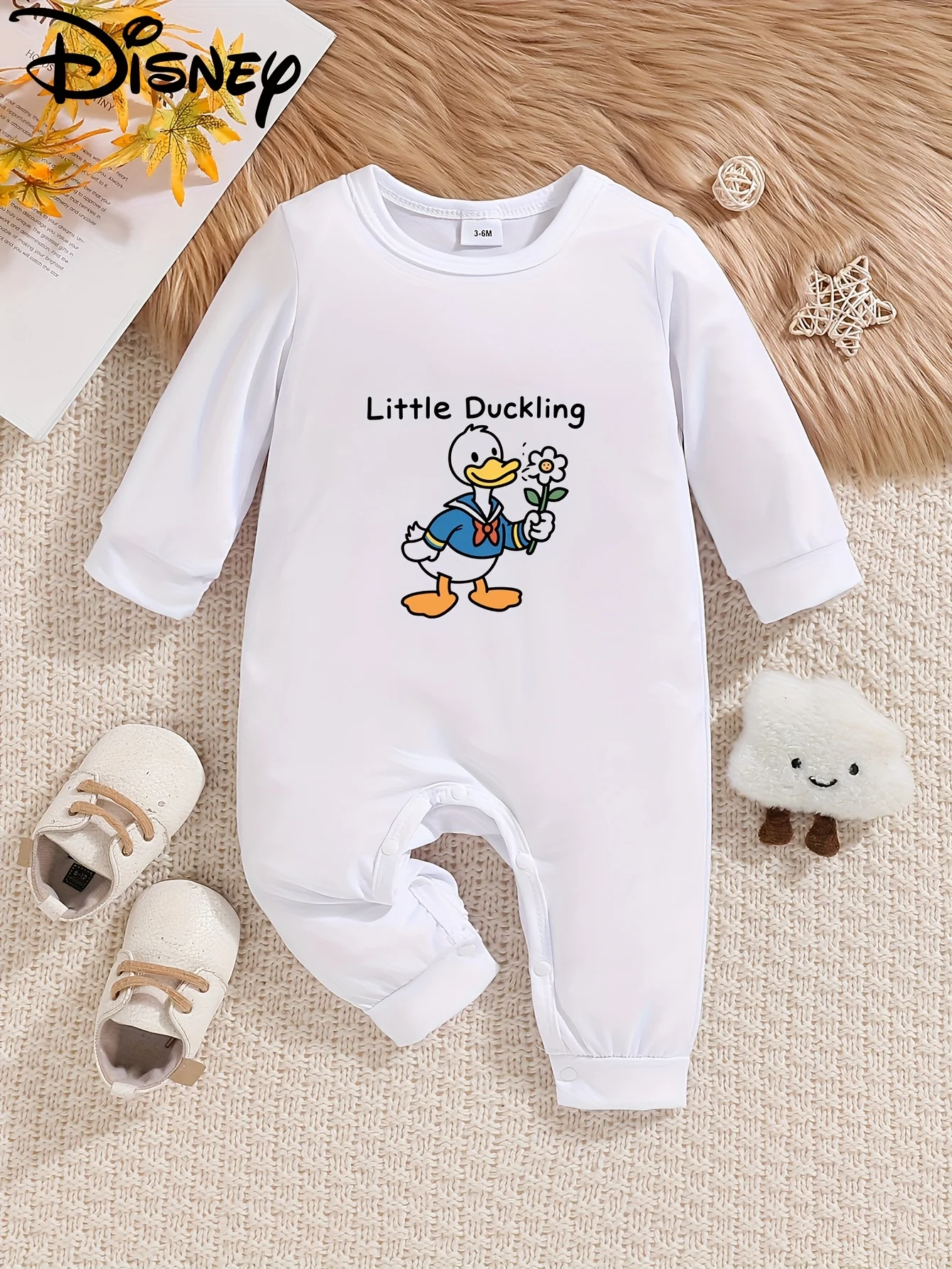 

【Authorized】Disney Donald Duck Baby Long-Sleeve Long-Pants Jumpsuit! Adorable Donald Duck Print Is Super Eye-Catching, Soft and Comfortable Fabric Gently Touches Baby's Delicate Skin, Round Neck Design Does Not Irritate the Neck and Is Super Comfortable M