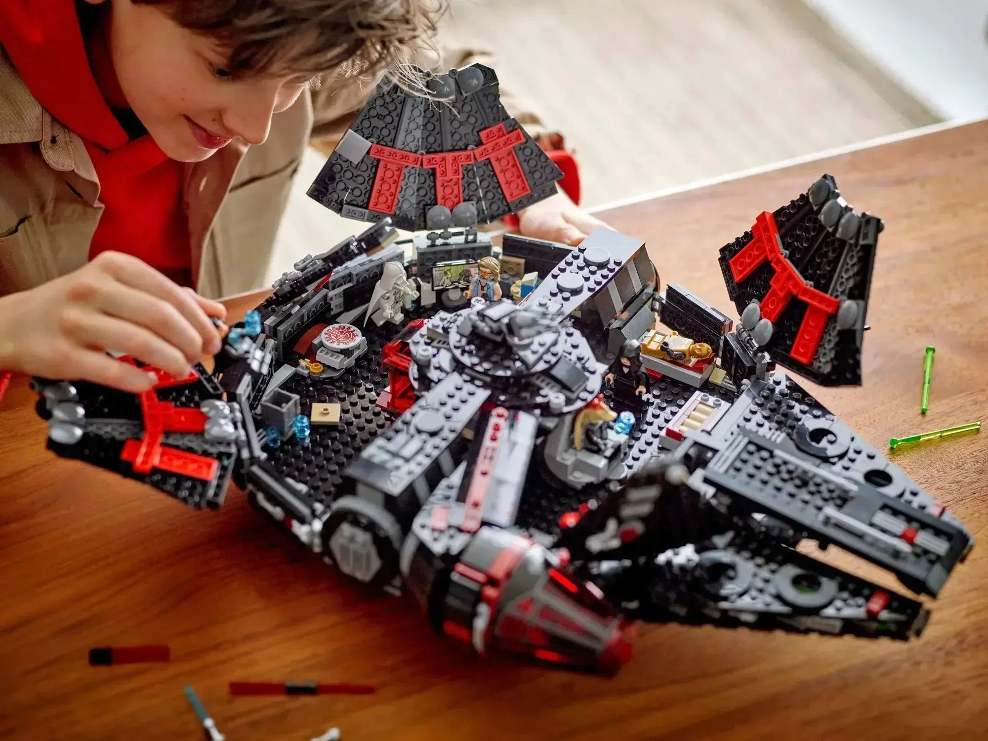 NEW MOC 1579PCS Falcon Compatible 75389 Millennium The Dark Spaceship Bricks Building Block for Boys Gifts for Kids Model Adults