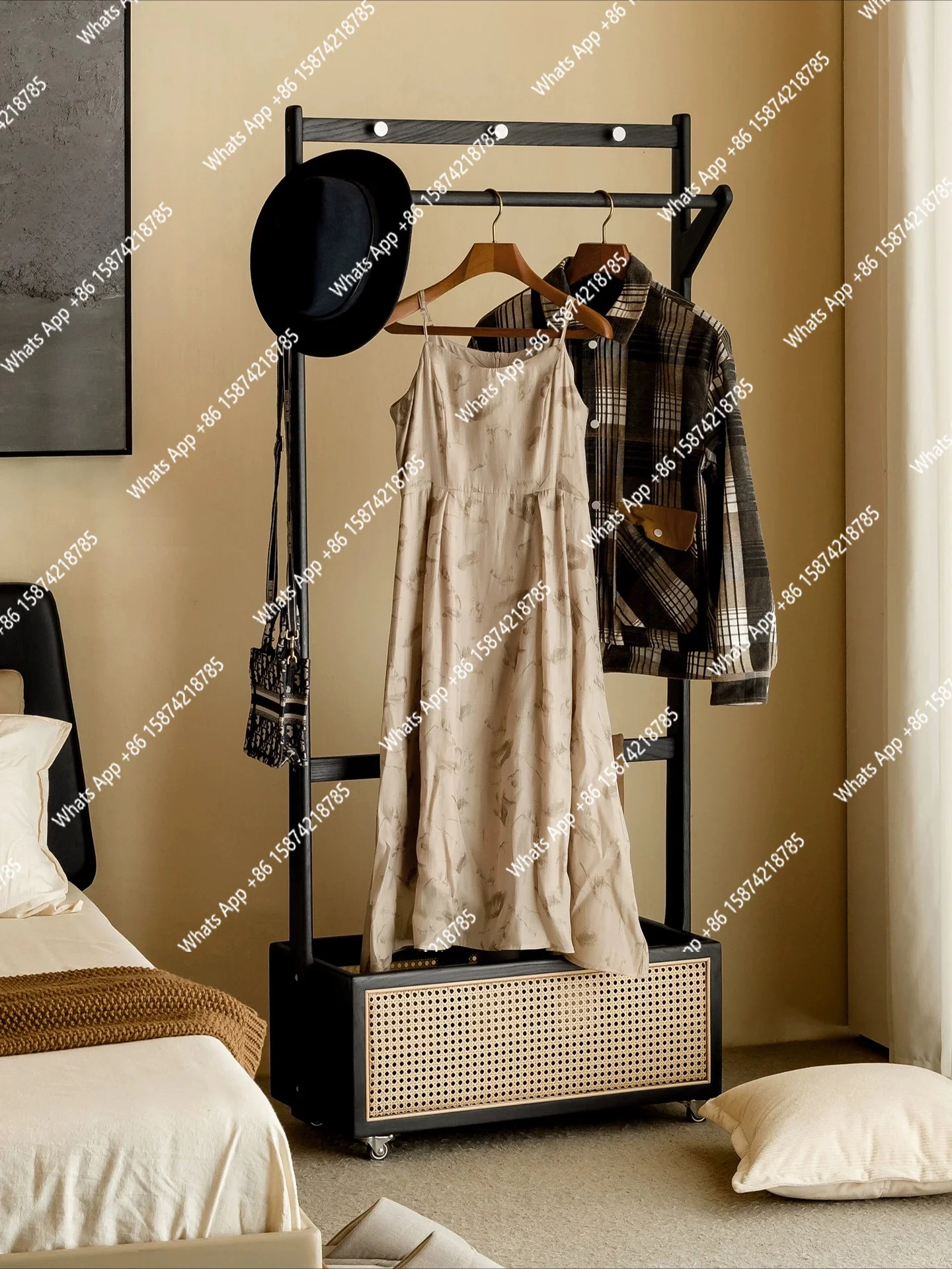 

Black solid wood removable hanger dirty basket integrated solid wood rattan frame coat rack bedroom floor hanger