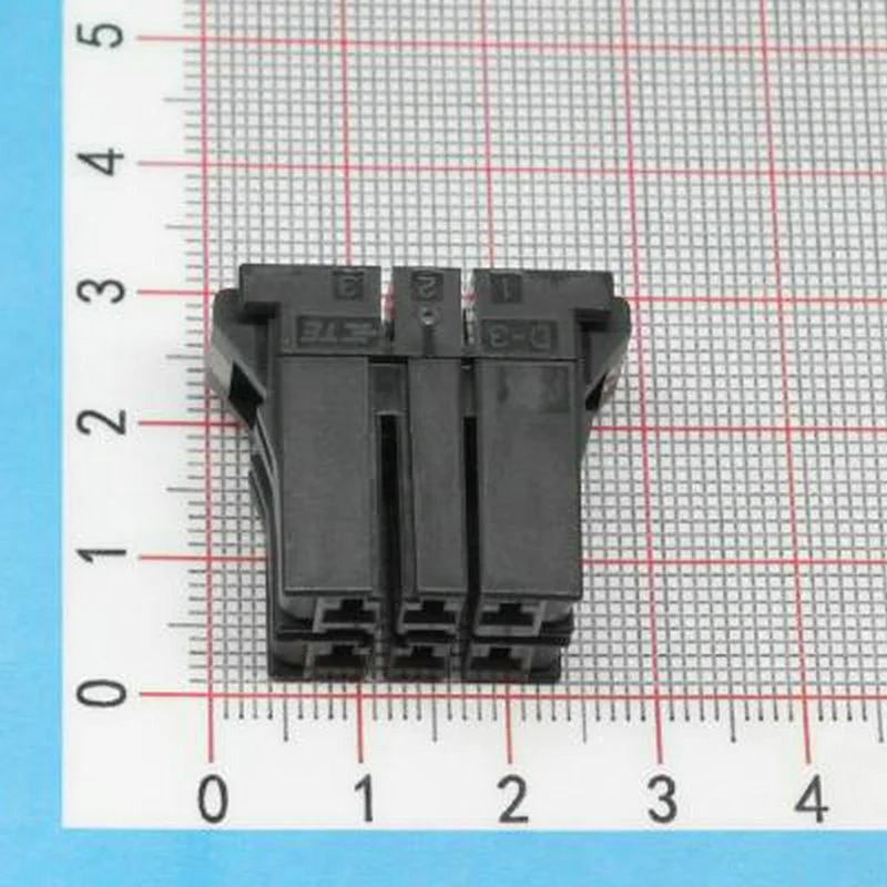 20PCS Genuine Connector 1-178129-6 Dynamic 3000