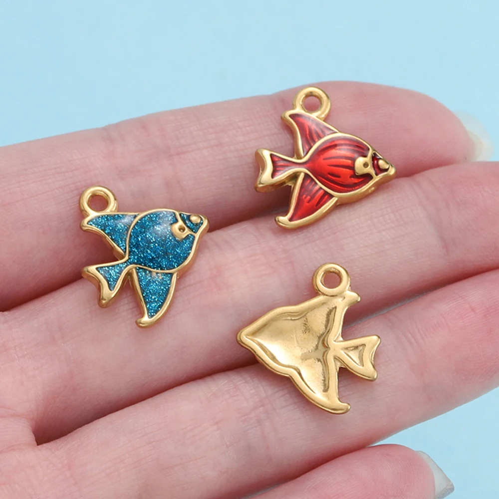 Pendenti con ciondoli a forma di pesce piccolo in acciaio inossidabile da 2 pezzi/pacco per bracciali per collane, accessori per la creazione di gioielli