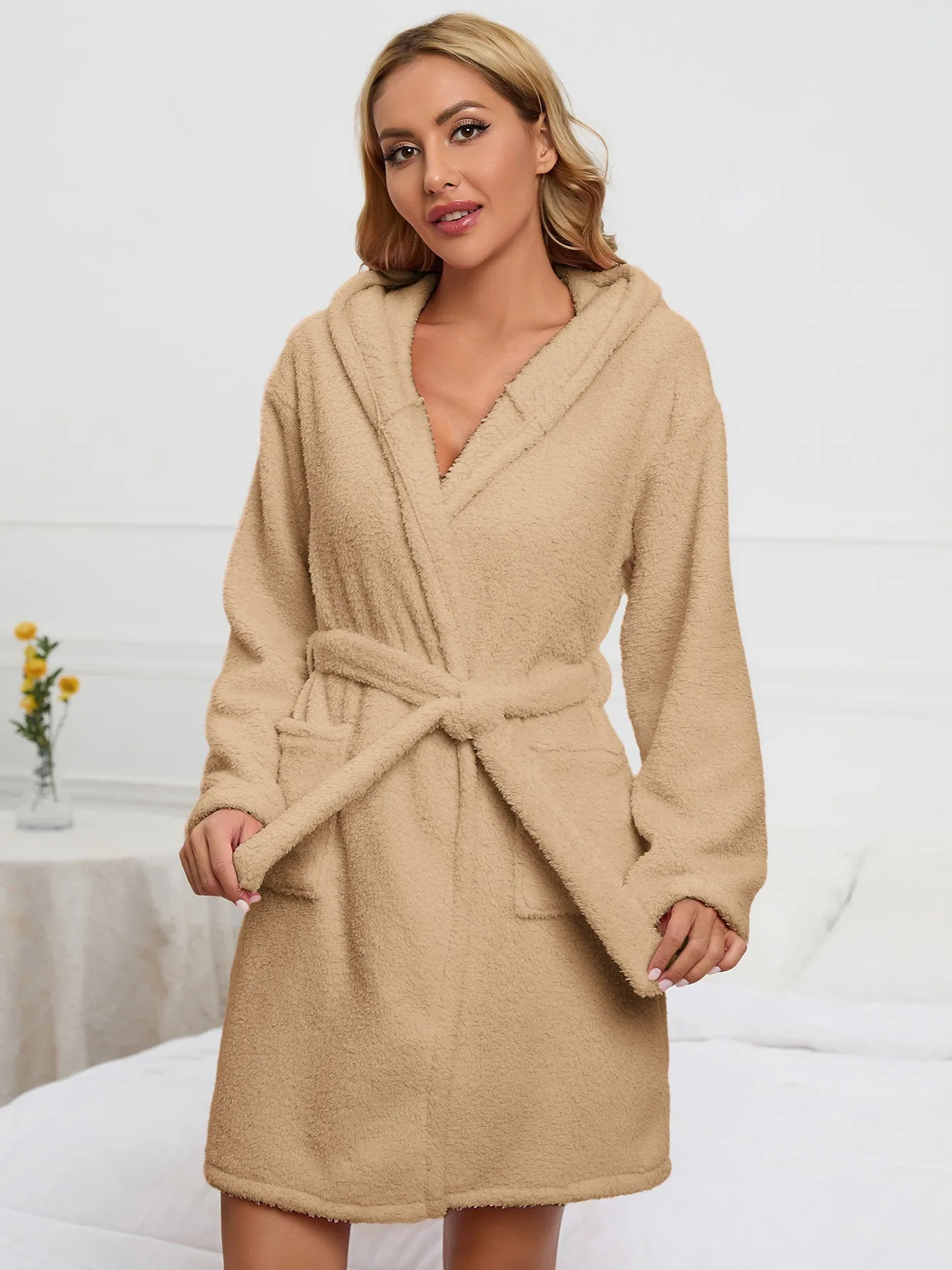 

Зимние свободные женские пижамы с плюшевым галстуком, сексуальные женские пижамы с капюшоном, однотонные женские теплые халаты