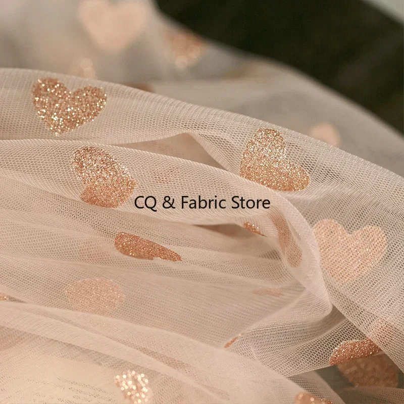 100*150cm Pink Mesh Fabric Glitter Heart-shaped Printing Powder Bronzing Fabric Children's Clothing Tutu Skirt Fabric Diy Cloth