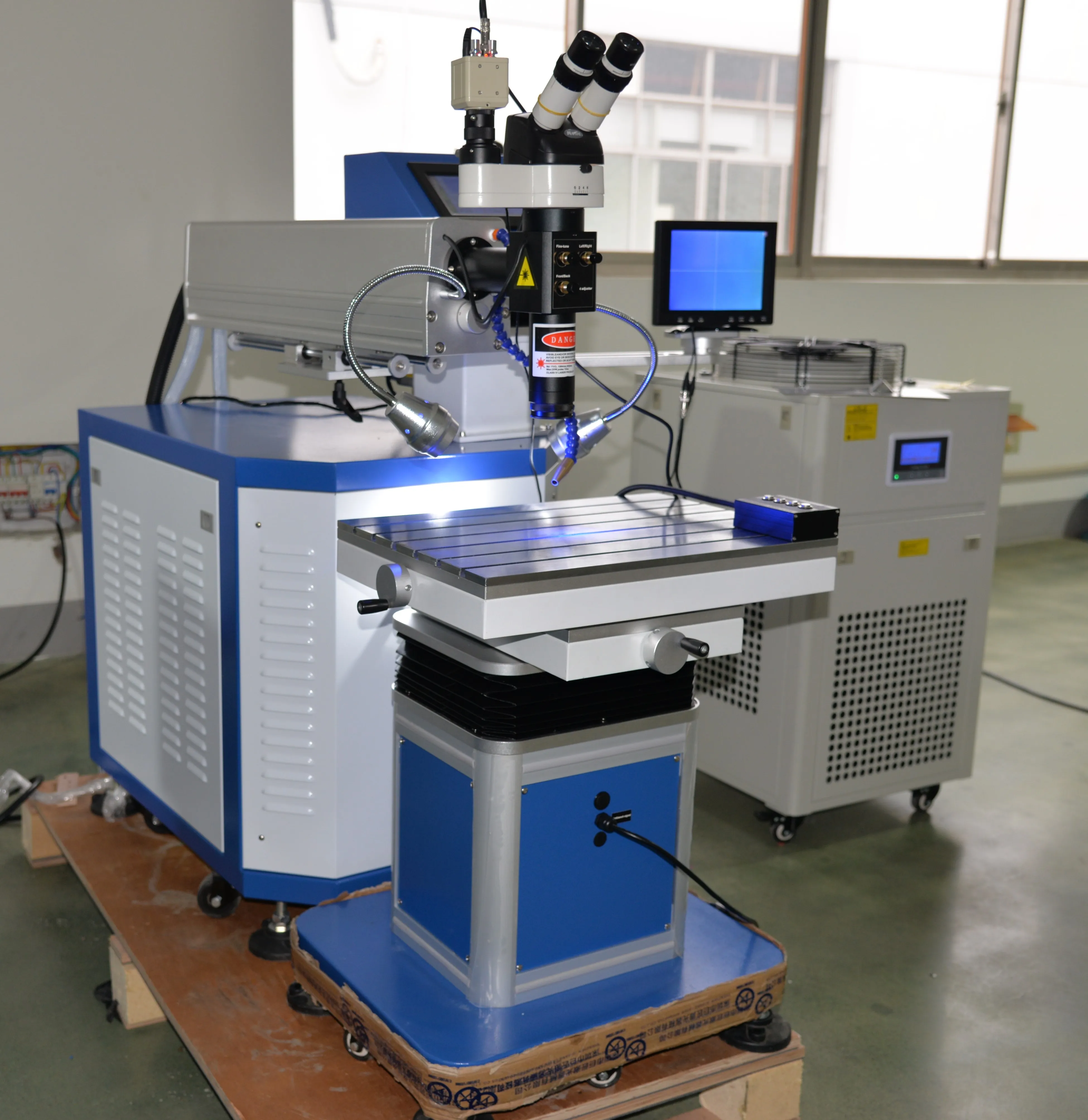 200W 300W 400W Mold Repair Yag Laser Welding Machine for Mold Repair.