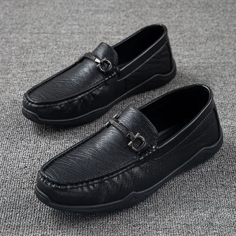 2026 New Spring Summer Men Korean British Style Driving Loafers Slip on Soft Sole Leather Shoes Trendy Casual Footwear