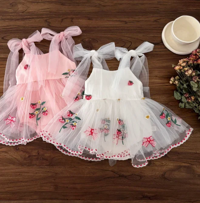 

Новая летняя сетчатая одежда с вышивкой для маленьких девочек, милое детское платье принцессы для новорожденных на день рождения, От 0 до 2 лет