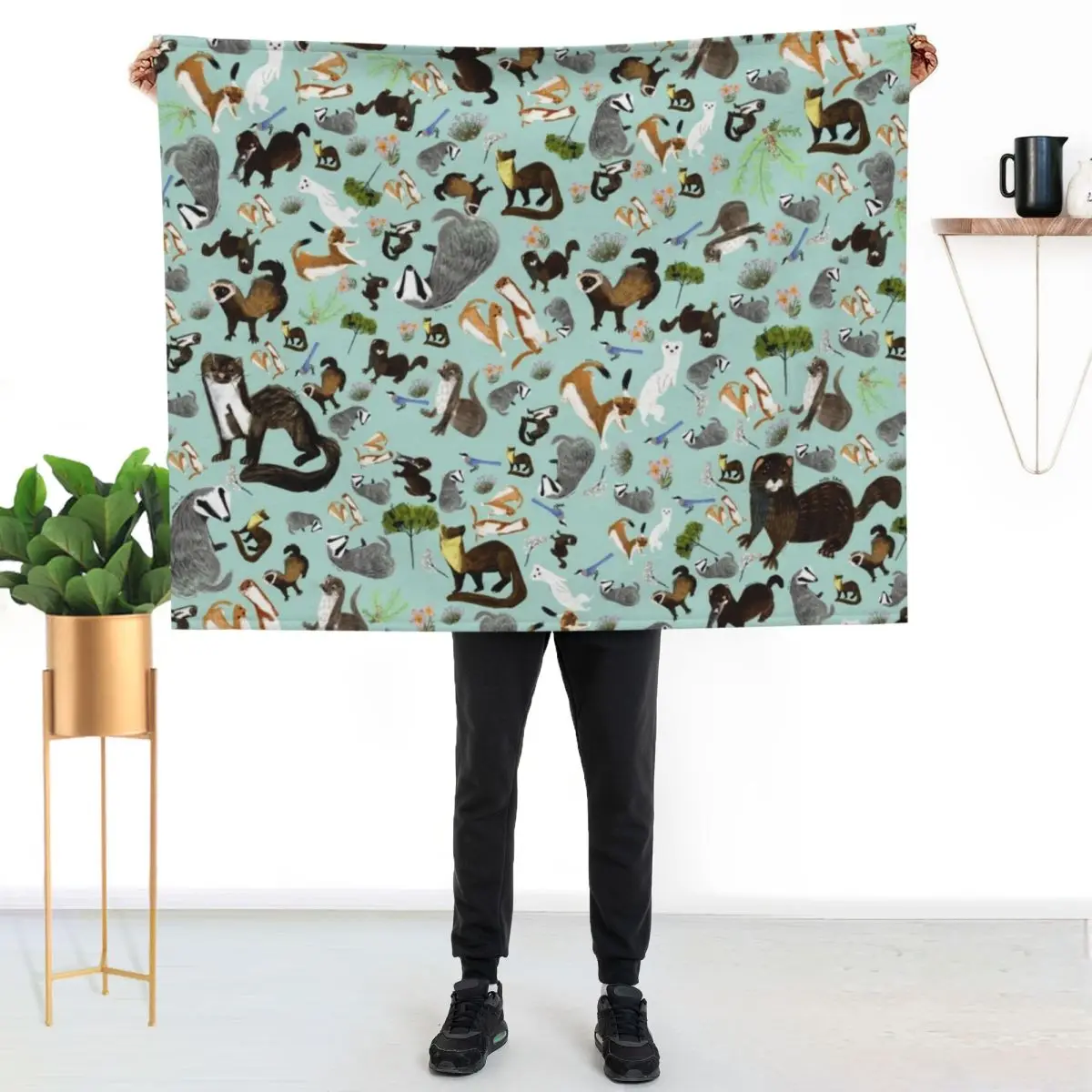 

Mustelids from Spain pattern Throw Blanket Plush Fuzzy Cozy Blanket for Couch Sofa